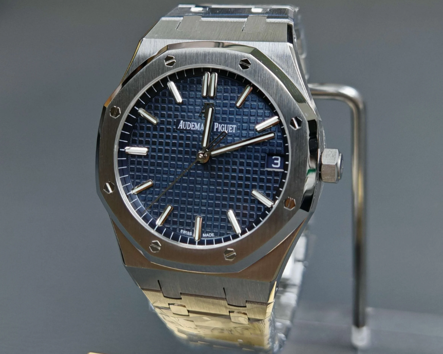 Royal Oak bleu