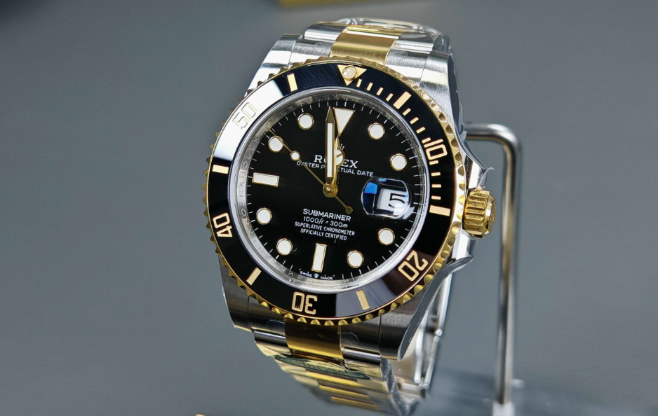 Submariner gold black